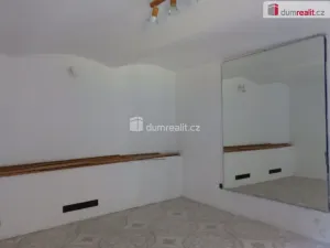 Prodej rodinného domu, Hořesedly, 180 m2