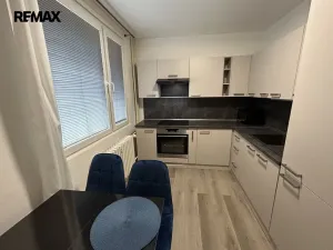 Pronájem bytu 4+1, Hradec Králové - Pražské Předměstí, Hrubínova, 96 m2