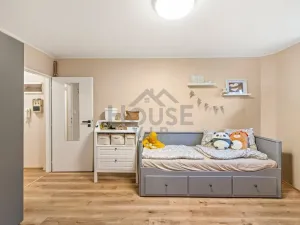 Prodej bytu 3+kk, Praha - Újezd nad Lesy, Oplanská, 56 m2