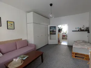 Pronájem bytu 1+1, Zlín, 40 m2