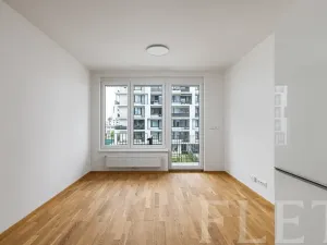 Pronájem bytu 1+kk, Praha - Vysočany, Smržových, 31 m2