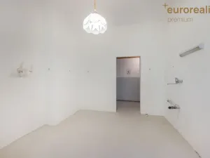 Prodej bytu 2+kk, Mariánské Lázně, Mladějovského, 41 m2