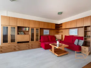 Prodej bytu 3+1, Praha - Řepy, Nevanova, 70 m2