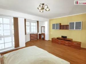 Prodej bytu 3+kk, Karlovy Vary, Zámecký vrch, 113 m2