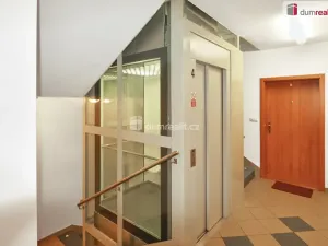 Prodej bytu 3+kk, Karlovy Vary, Zámecký vrch, 113 m2