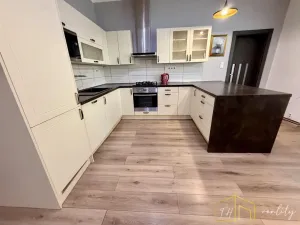 Prodej vícegeneračního domu, Teplice - Trnovany, Klicperova, 180 m2