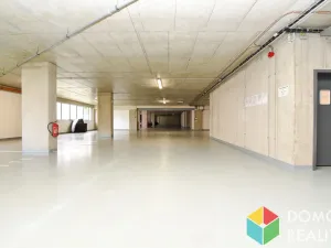 Pronájem garážového stání, Beroun, Nepilova, 12 m2