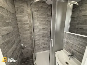 Prodej bytu 1+1, Zlín - Malenovice, třída Svobody, 37 m2