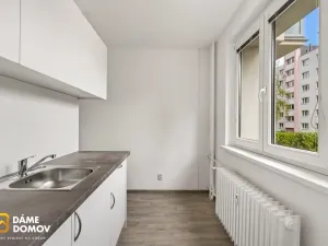 Prodej bytu 1+1, Zlín - Malenovice, třída Svobody, 37 m2