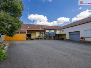 Pronájem výrobních prostor, Doksy, Václ. Plecitého, 4300 m2
