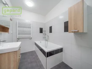Pronájem bytu 2+kk, Sokolov, Křížová, 58 m2