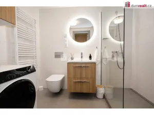 Pronájem bytu 1+kk, Praha - Modřany, Kolmanova, 37 m2