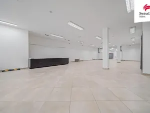 Pronájem obchodního prostoru, Pardubice - Zelené Předměstí, třída Míru, 523 m2
