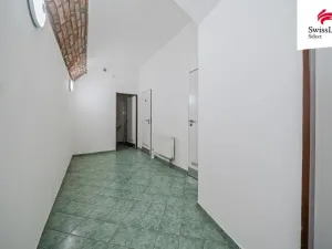 Pronájem obchodního prostoru, Pardubice - Zelené Předměstí, třída Míru, 523 m2