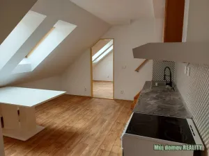 Pronájem bytu 3+kk, Praha - Radotín, Věštínská, 85 m2