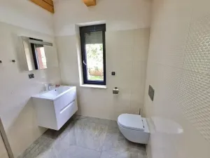 Pronájem rodinného domu, Praha - Nebušice, V uličkách, 166 m2