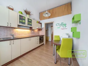 Prodej bytu 1+1, Karlovy Vary, Závodu míru, 37 m2