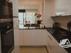 Prodej bytu 3+kk, Estepona, Španělsko, 90 m2