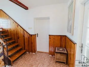 Prodej rodinného domu, Katov, 200 m2