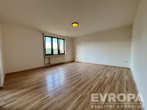 Prodej rodinného domu, Kúty, Slovenská republika, Radlinského námestie, 100 m2