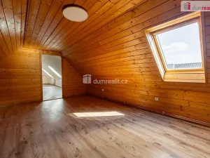 Pronájem výrobních prostor, Doksy, Václ. Plecitého, 4300 m2