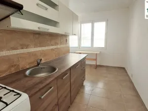 Pronájem bytu 3+1, Cheb, Májová, 55 m2