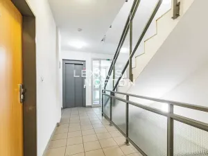 Prodej bytu 1+kk, Praha - Hloubětín, Nepelova, 29 m2