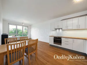 Prodej bytu 2+kk, Praha - Čakovice, Marty Krásové, 48 m2