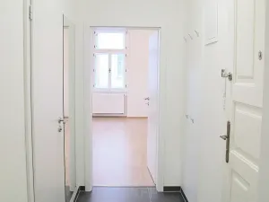 Pronájem bytu 2+kk, Praha - Libeň, Vacínova, 37 m2