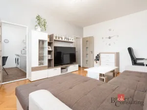 Pronájem bytu 2+1, Krnov - Pod Cvilínem, SPC H, 53 m2
