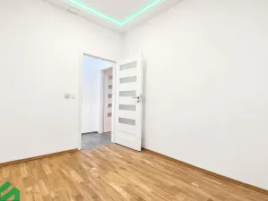 Pronájem pokoje, Praha - Smíchov, Plzeňská, 21 m2