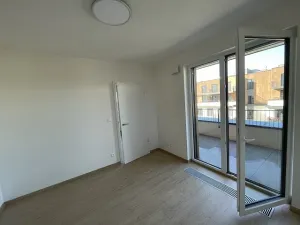 Pronájem bytu 3+kk, Praha - Řeporyje, Haenkeho, 80 m2