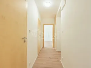 Pronájem bytu 2+1, Praha - Hloubětín, Zelenečská, 53 m2