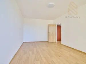 Prodej bytu 2+1, Chomutov, Holešická, 62 m2