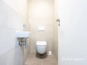 Pronájem bytu 2+kk, Praha - Černý Most, Arnošta Valenty, 49 m2