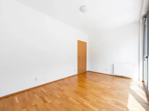 Pronájem bytu 2+kk, Praha - Karlín, U Mlýnského kanálu, 58 m2