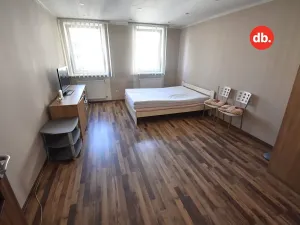 Prodej bytu 1+1, Karlovy Vary, Zeyerova, 35 m2