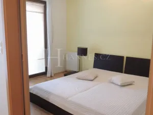 Pronájem bytu 2+kk, Praha - Libeň, Nad Rokoskou, 69 m2
