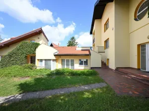 Pronájem vily, Praha - Chodov, 7. května, 454 m2