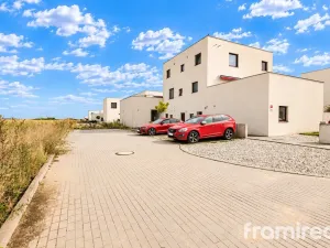 Prodej bytu 3+kk, Znojmo, Smutného, 79 m2