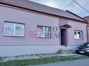 Pronájem kanceláře, Uherské Hradiště - Mařatice, 1. máje, 22 m2