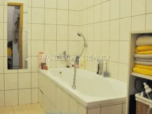Pronájem bytu 1+kk, České Budějovice - České Budějovice 3, Klaricova, 36 m2
