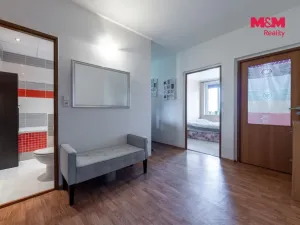 Prodej bytu 3+1, Karlovy Vary, Jana Opletala, 60 m2