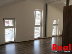 Pronájem bytu 1+kk, Brno - Přízřenice, Moravanská, 47 m2