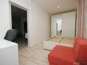 Pronájem bytu 2+kk, Břeclav, Na Valtické, 44 m2