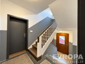 Pronájem bytu 3+kk, Hostinné, Slévárenská, 58 m2