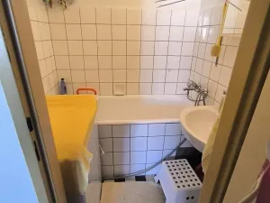 Pronájem bytu 3+1, Hradec Králové - Slezské Předměstí, Sládkova, 63 m2