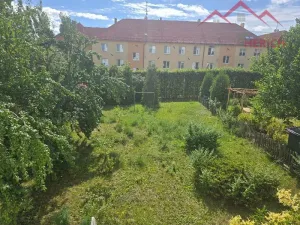 Prodej atypického bytu, Chomutov, náměstí Dr. Beneše, 155 m2