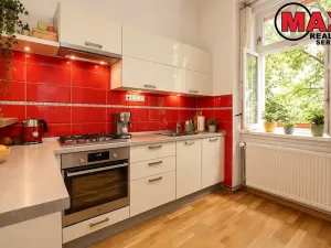 Prodej bytu 2+1, Praha - Smíchov, U Santošky, 70 m2