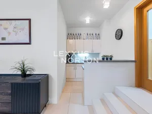 Prodej rodinného domu, Praha - Dejvice, V Šáreckém údolí, 348 m2